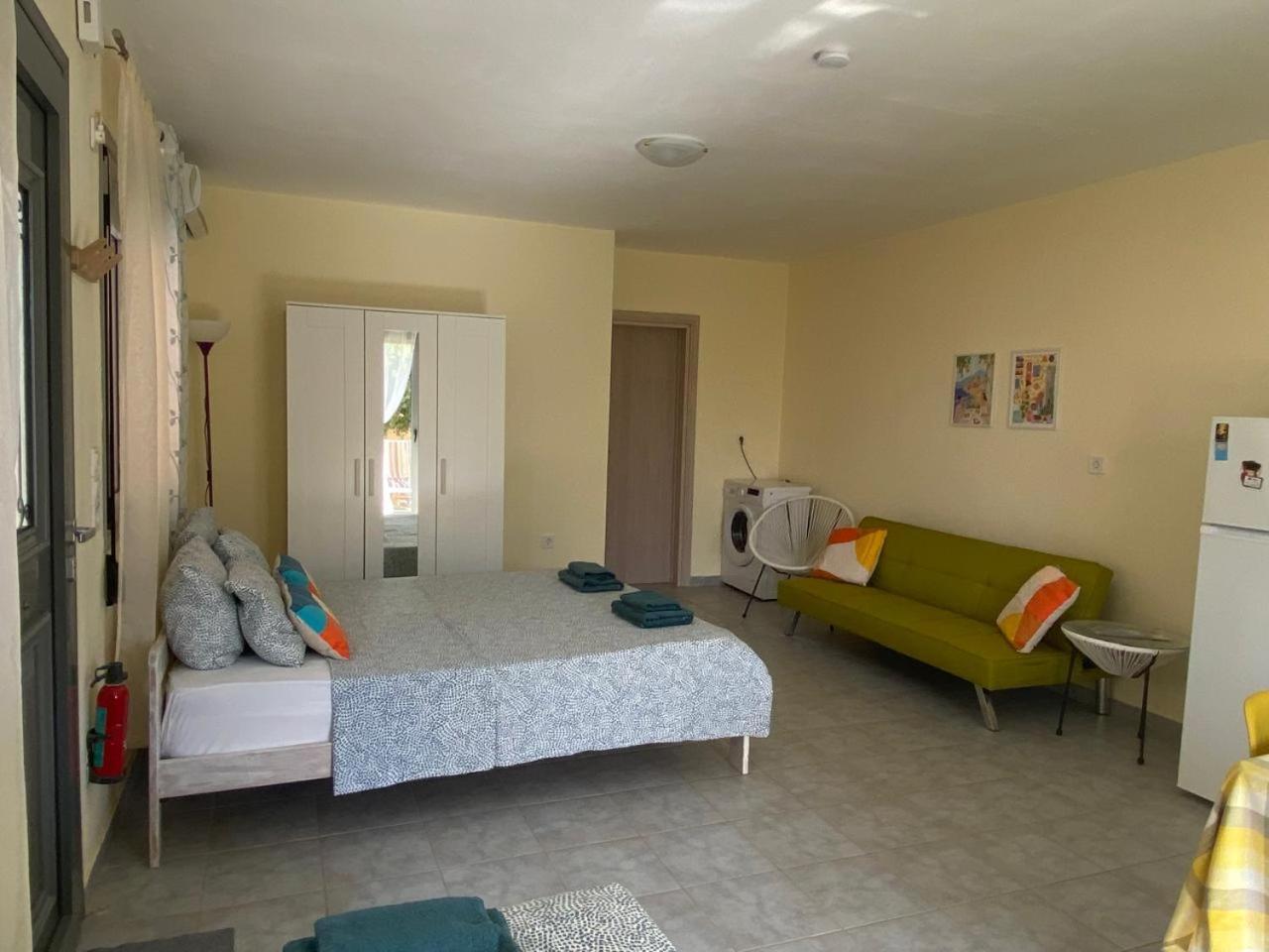 Lotus Sea View Apartments ليكسوري المظهر الخارجي الصورة